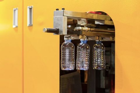 Vacuum Forming Machines Details: Heating, vacuum pressure and Product Applications