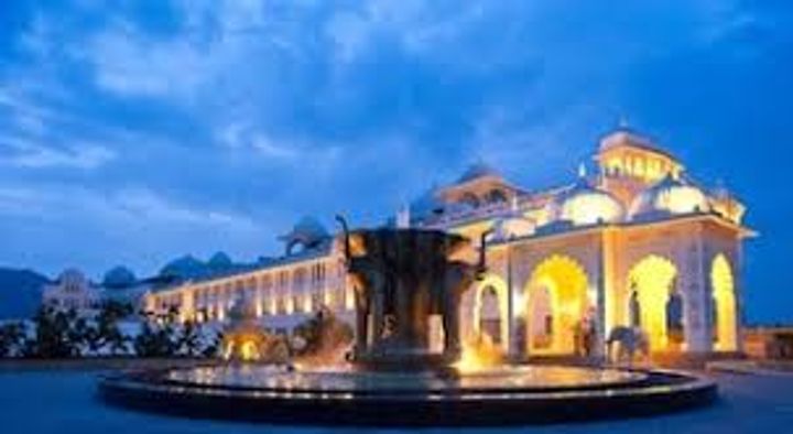 A Complete Guide to Udaipur Resorts: Comfort, Views, and Experiences