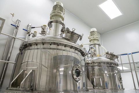 Solar Panel Manufacturing: A Deep Dive Into Materials, Process & Machinery