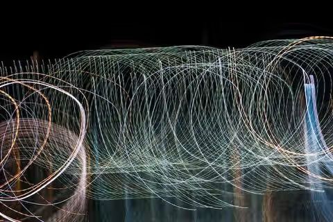 Professional Guide to Quantum Computing: Qubits, Quantum Gates, and Future Applications